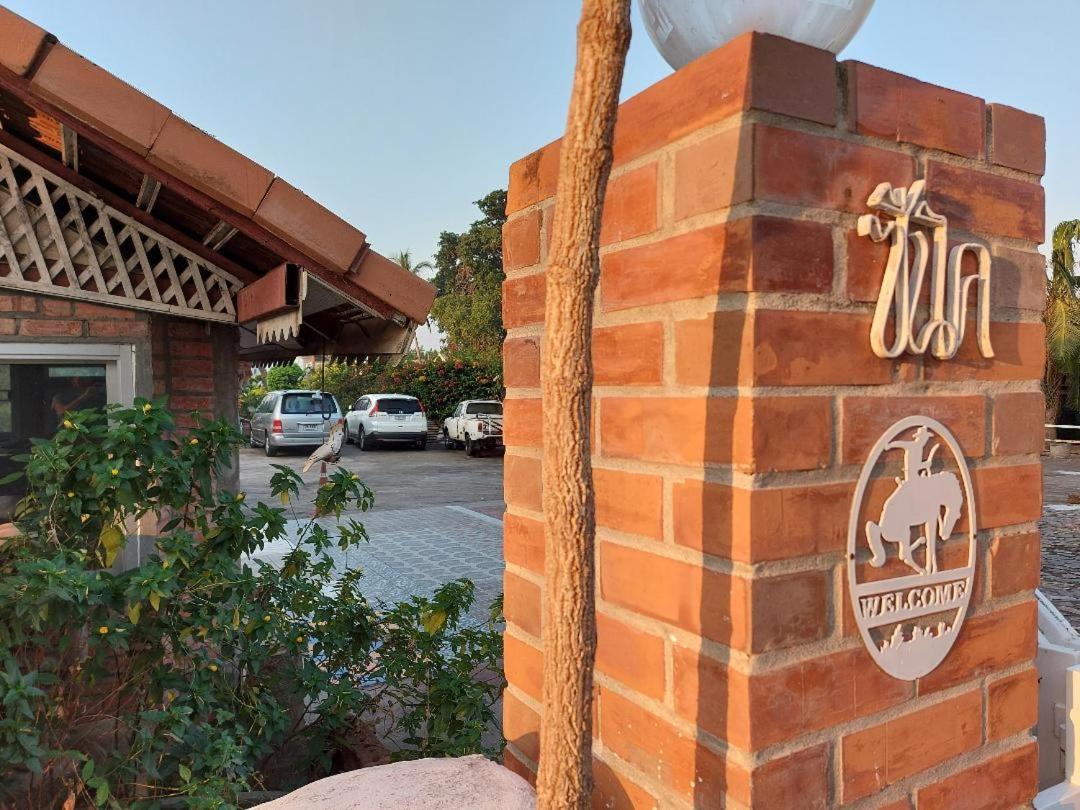 Scenic Riverside Resort Kamphaeng Phet Exterior photo