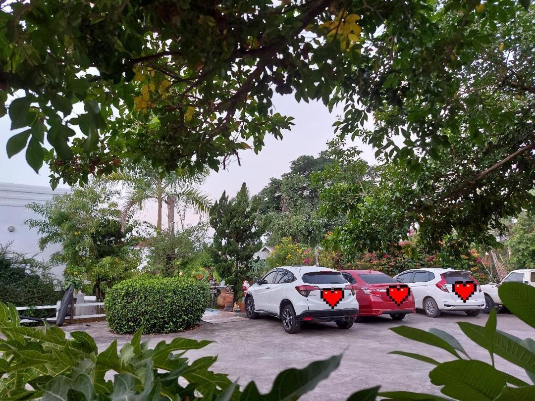 Scenic Riverside Resort Kamphaeng Phet Exterior photo